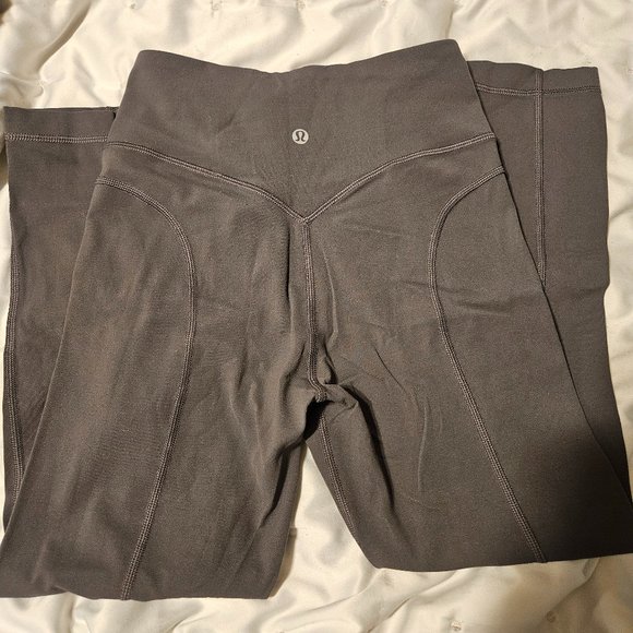 RARE Lululemon Pushing Limits Crop 21" Dark Carbon size 4 - Picture 5 of 5